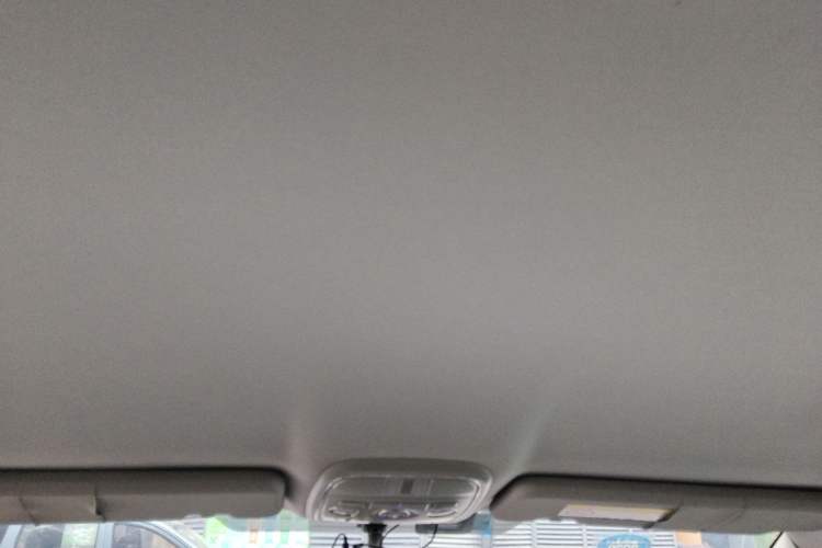 Used Haval H6 2016 Upgraded Model 1.5T Manual Two-Wheel Drive Urban Version Headliner