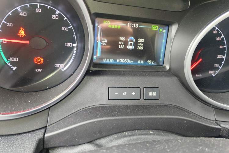 Used BYD Yuan New Energy 2018 EV360 Smart Connect Cool Edition Odometer Close Up