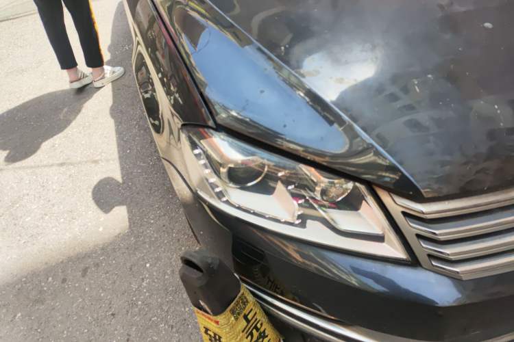 Used Volkswagen Magotan 2013 1.8TSI Luxury Model Right Front Headlight