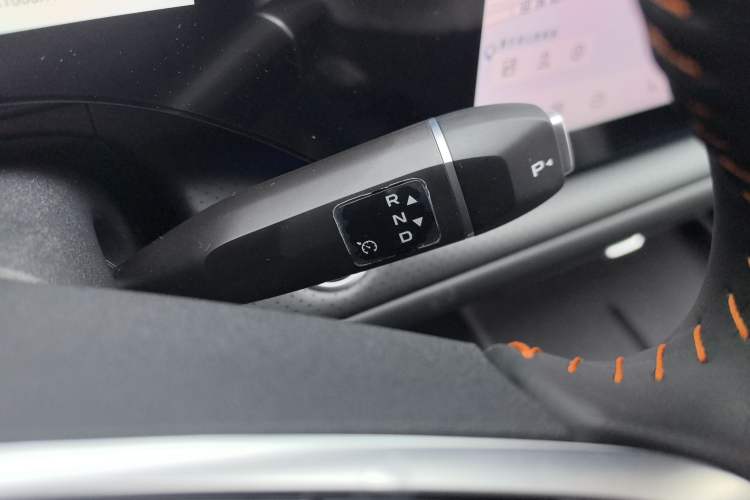 Used CHANGAN CS75 PLUS 2025 4th Generation 1.5T New Blue Whale Smart Flagship Version
