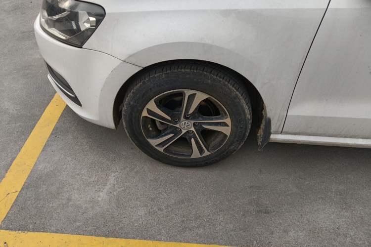 Used Volkswagen Polo 2016 1.6L Automatic Comfort Model Exterior 4