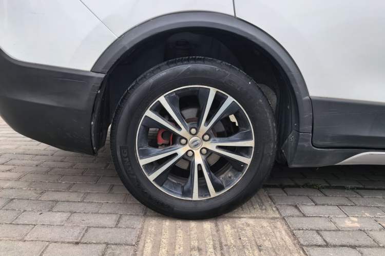 Used SWM X7 2016 1.8L Manual Luxury Edition 7 Seats