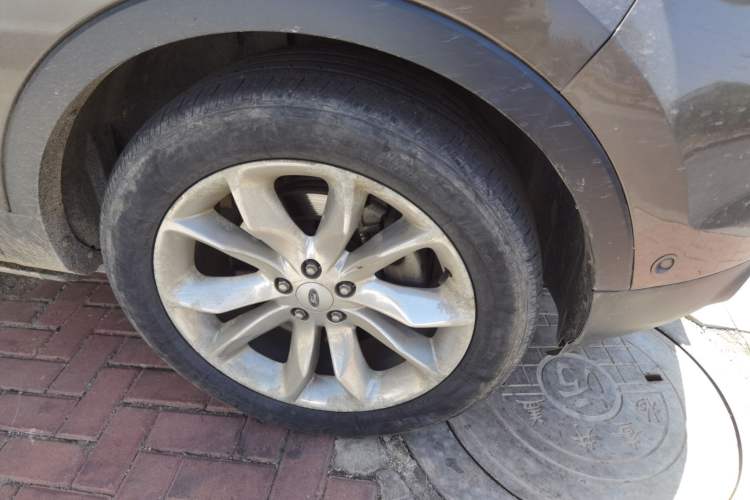 Used Ford Explorer 2013 3.5L Deluxe Model