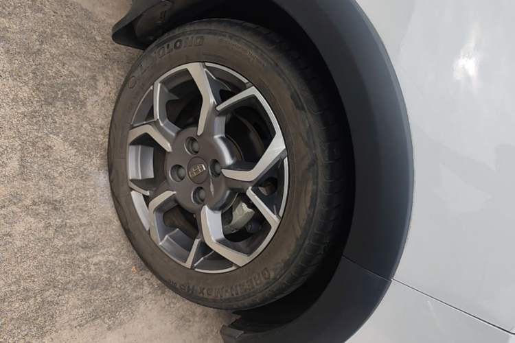 Used Geely Auto Vision X1 2017 1.3L Automatic Player Edition
