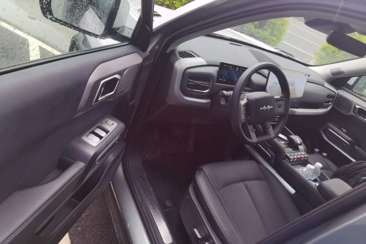 Used Formula Leopard Titanium 3 2025 501KM All-Wheel Drive Intelligent Driving Ultra Version