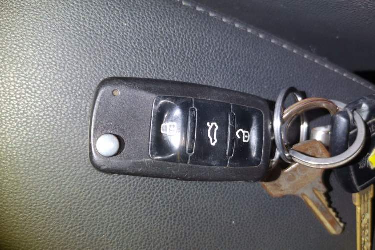 Used Volkswagen Bora 2015 Value Edition 1.6L Automatic Comfort Version