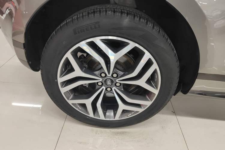 Used Land Rover Range Rover Evoque 2021 Range Rover Velar 249 PS R-Dynamic S Performance Edition
