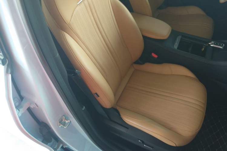 Used Geely Galaxy L7 2023 1.5T 115 km MAX Right Front Seat