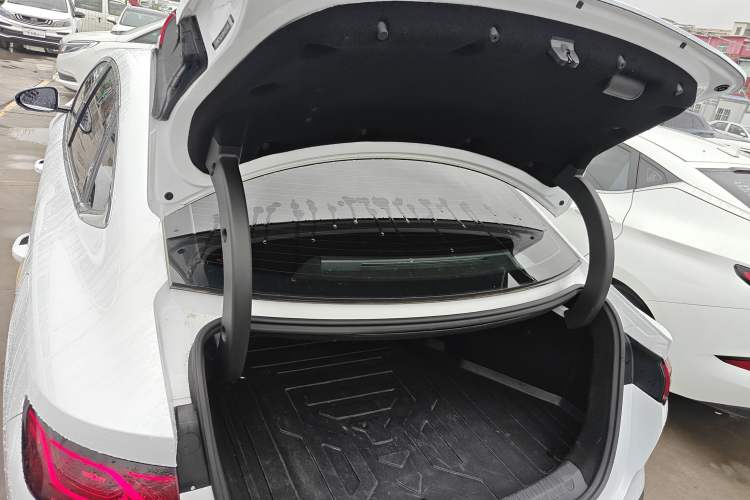 Used BYD Qin L 2024 DM-i 120KM Beyond Model Trunk