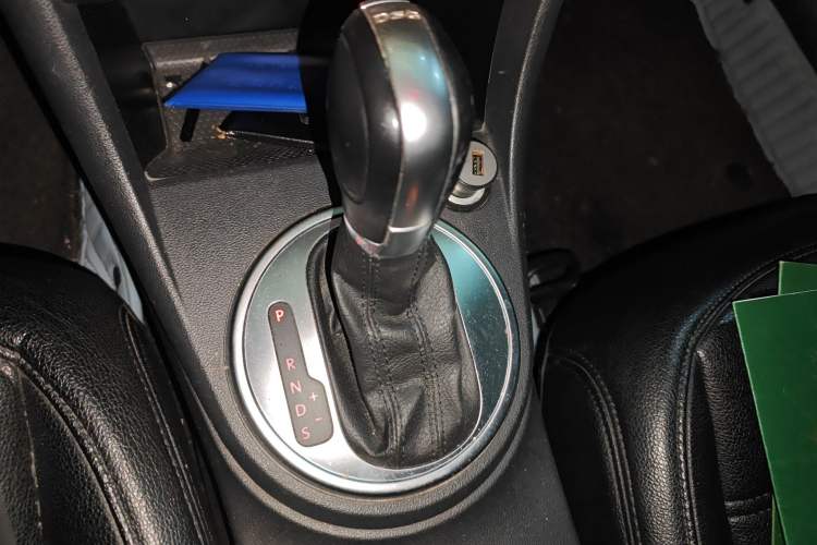 Used Volkswagen Beetle 2014 1.2TSI Comfort Model Gear Lever