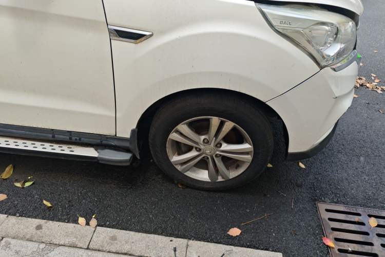 Used HYOSOW H3 2017 1.5L Manual Comfort Sunroof Version Right Front Wheel Hub