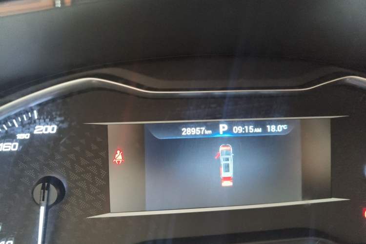 Used SAIC MAXUS G20 2021 PLUS 2.0T Gasoline Automatic Luxury Edition Odometer Close Up