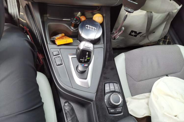 Used BMW 1 Series 2012 116i Urban Edition Gear Lever