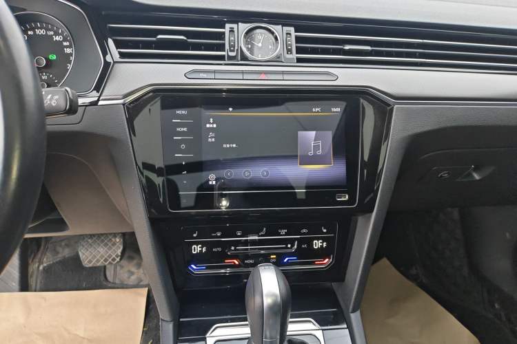 Used Volkswagen Magotan 2020 330TSI DSG Leading Model
