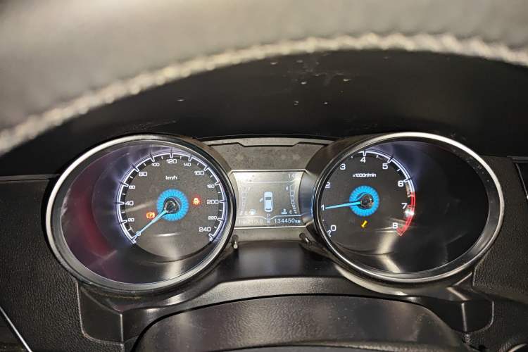 Used Zotye SR7 2016 1.5T CVT Cube Heart Edition China IV Standard
