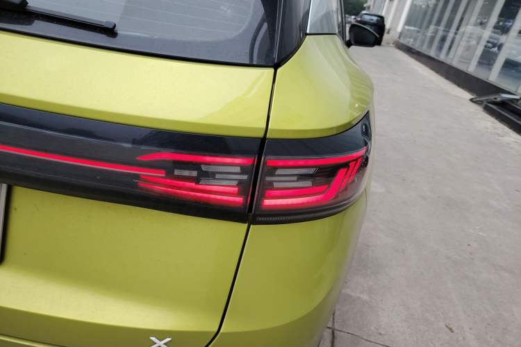 Used Volkswagen ID.4 X 2021 Pro Smart Long-Range Edition Exterior 3