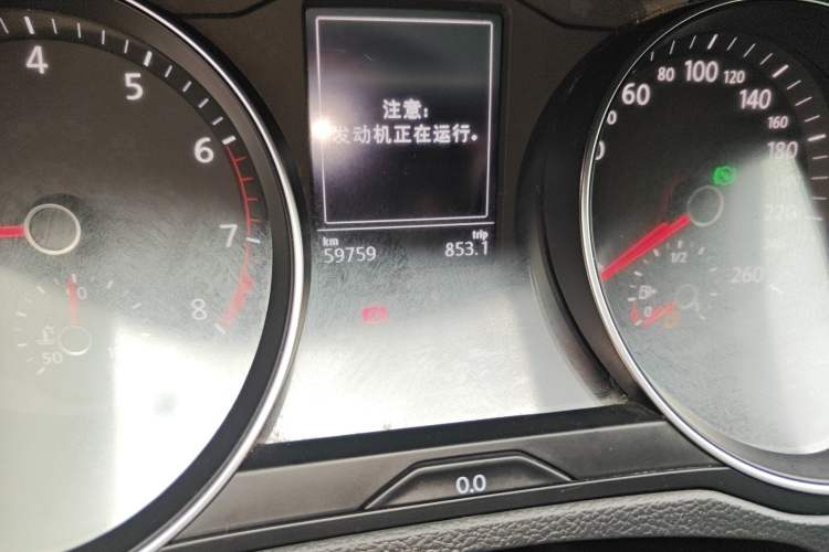 Used Volkswagen Magotan 2020 280TSI DSG Comfort Edition Odometer Close Up