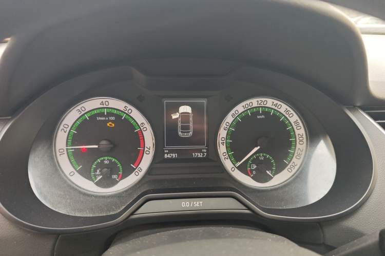 Used Skoda Octavia 2019 1.5L Automatic Smart Drive Luxury Edition China VI Standard