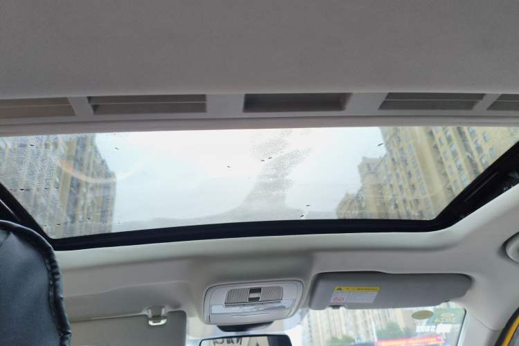 Used MG 5 2022 180 DVVT Manual Youth Luxury Edition
