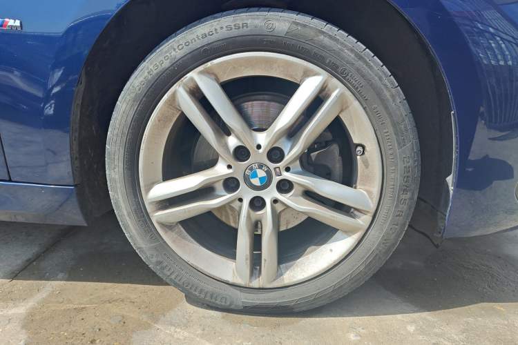 Used BMW 1 Series 2022 120i M Sport Night Edition Right Front Wheel Hub