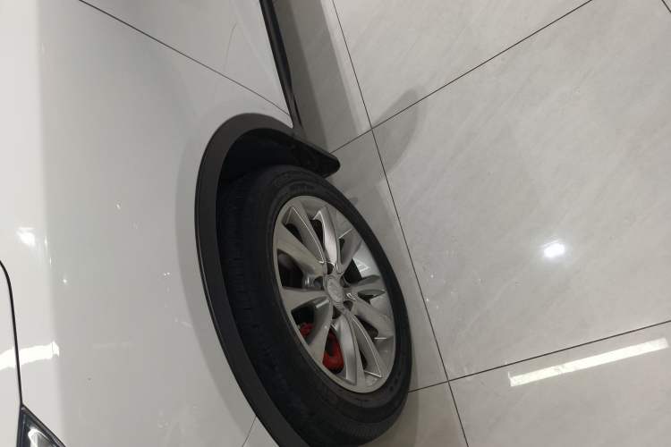 Used Geely Auto Emgrand GS 2018 Sport Edition 1.8L Automatic LingShang Model Left Front Wheel Hub