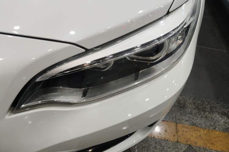 Used BMW 2 Series 2017 220i Sport Design Package
