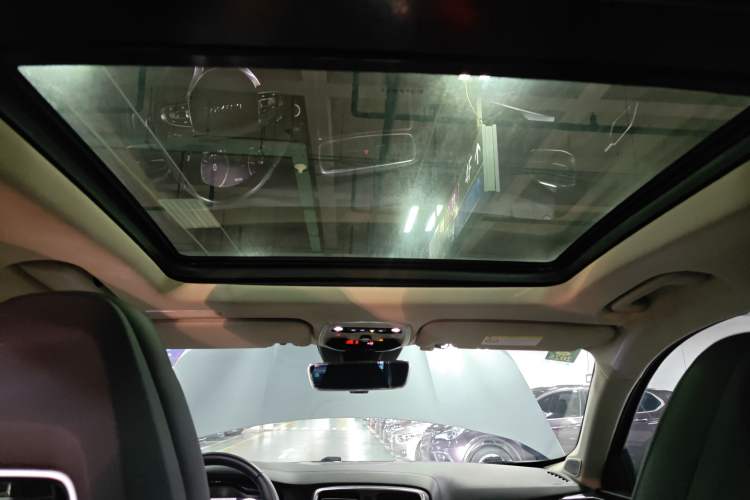 Used Lynk & Co 01 EM-P 2019 1.5T PHEV JingPro National VI Headliner