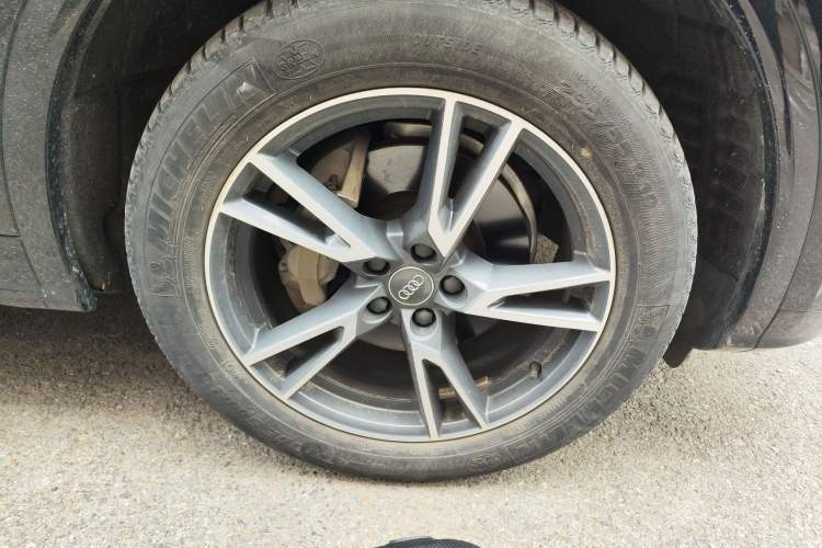 Used Audi Q5L 2020 45 TFSI Prestige Fashion Model
