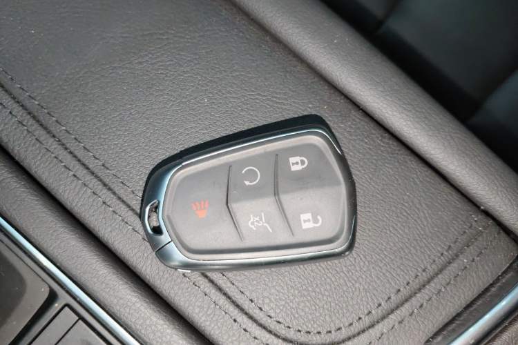 Used Cadillac XT5 2023 2.0T Two-Wheel-Drive Fashion Edition Interior 1