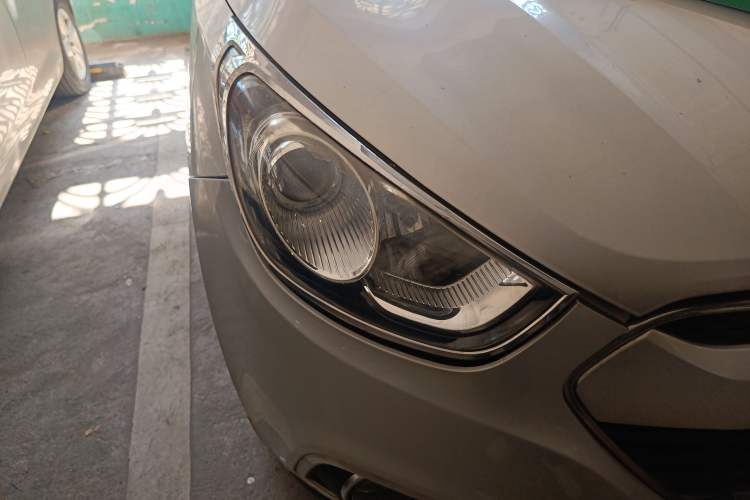 Used Hyundai ix35 2012 2.0L Automatic Two-Wheel Drive New Edition GL
