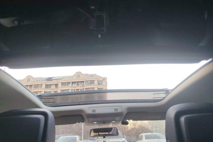 Used Volkswagen Magotan 2017 330TSI DSG Leading Model Headliner