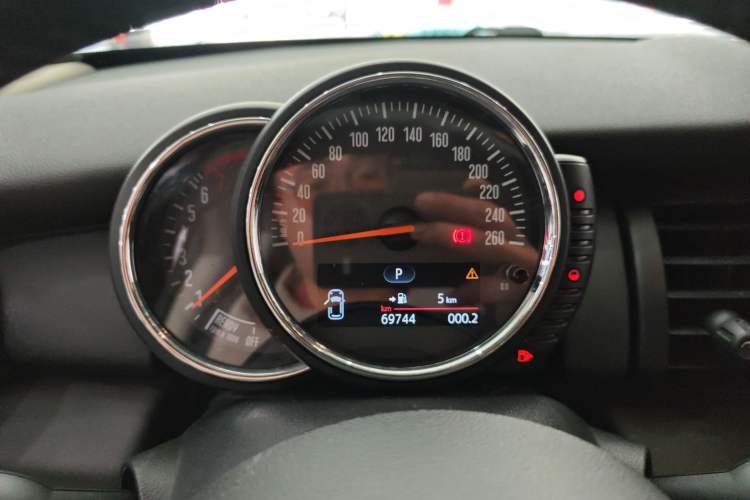 Used MINI 2016 1.2T ONE
