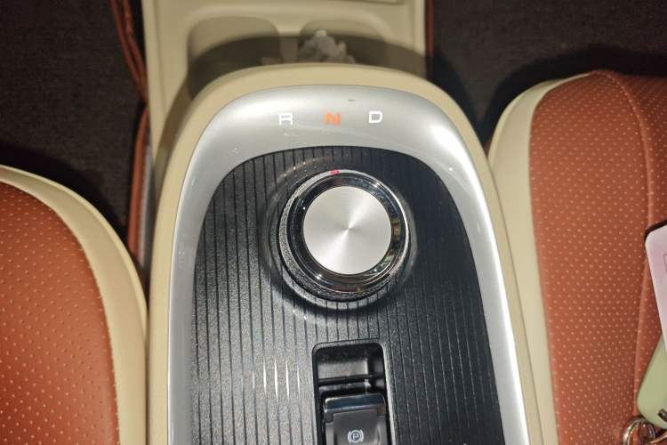 Used ORA Good Cat 2022 Morandi Edition 400km Standard Range Premium Version Lithium Iron Phosphate
