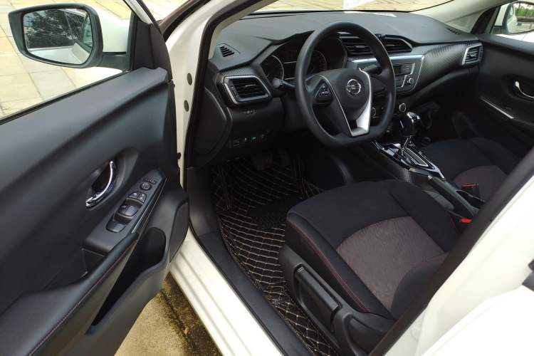 Used Nissan Lannia 2021 1.6L CVT Cool Edition Driver Seat