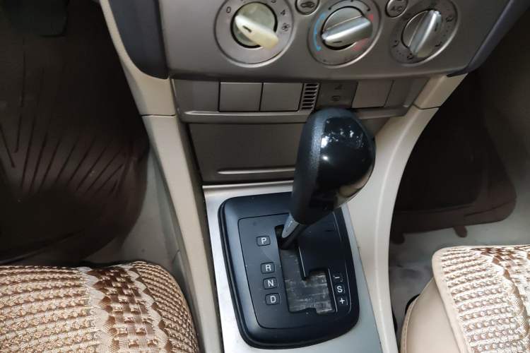 Used Ford Focus 2011 Sedan 1.8L Automatic Fashion Edition
