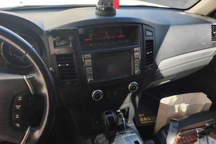 Used Mitsubishi Pajero 2014 3.0L Elite Upgrade Edition