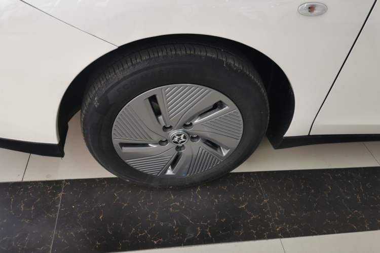 Used Venucia D60EV 2023 PLUS Comfort Edition CI Model Exterior 4