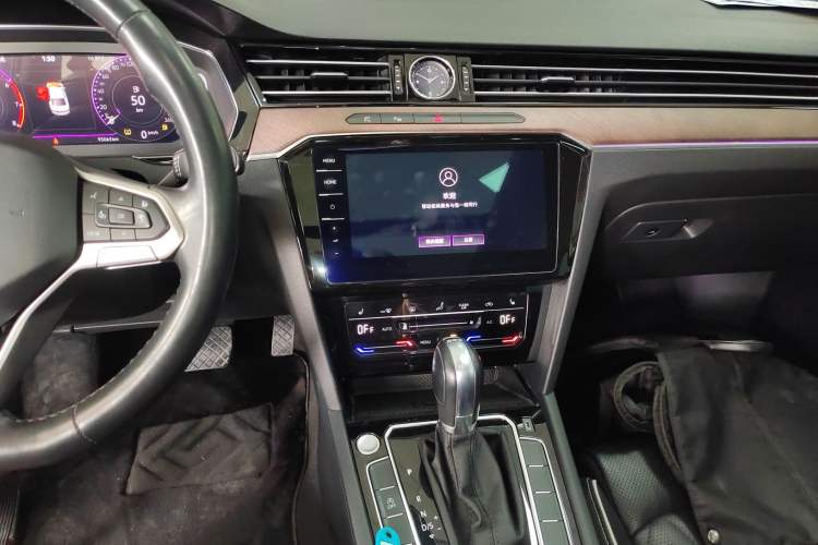 Used Volkswagen Magotan 2020 380TSI DSG Prestige Edition Audio And AC Panel