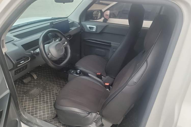 Used Geely Galaxy Panda 2024 Panda Mini 200km Endurance Bear Left Front Seat
