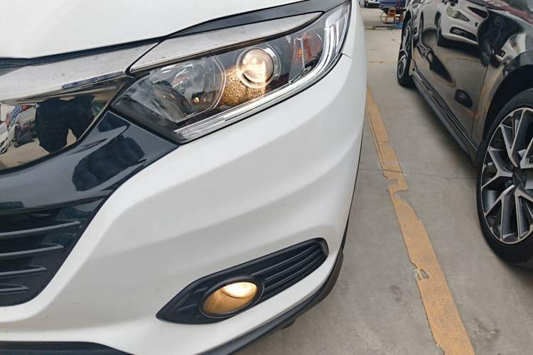 Used Honda Vezel 2020 1.5L CVT Elite Edition
