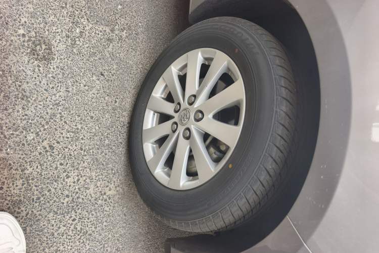 Used Buick GL8 2018 28T Luxury Model China VI Standard Right Front Wheel Hub