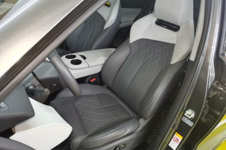 Used CHANGAN UNI-Z New Energy 2024 Blue Whale Smart Electric iDD 125km Excellence Model Left Front Seat