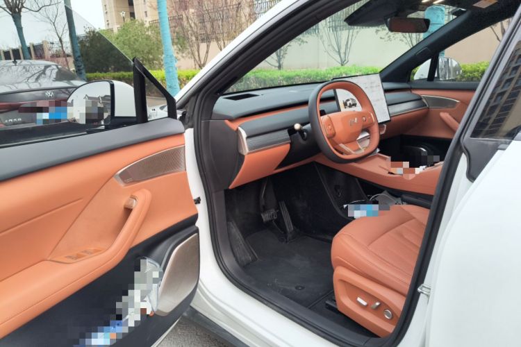 Used ONVO L60 2024 60 kWh Rear-Drive Version