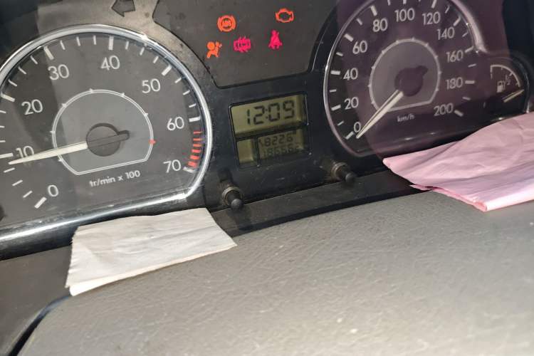 Used Citroen Elysee 2013 Sedan Classic 1.6L Manual Tech Model CNG
