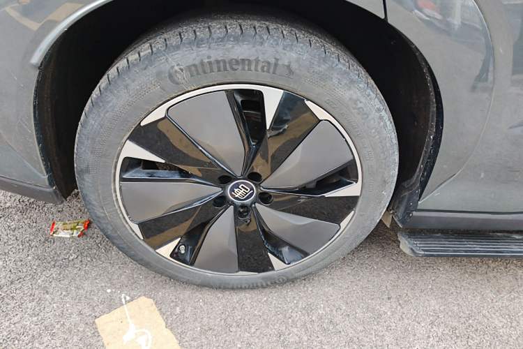 Used BYD Tang L 2025 DM 175KM Drone Player Edition