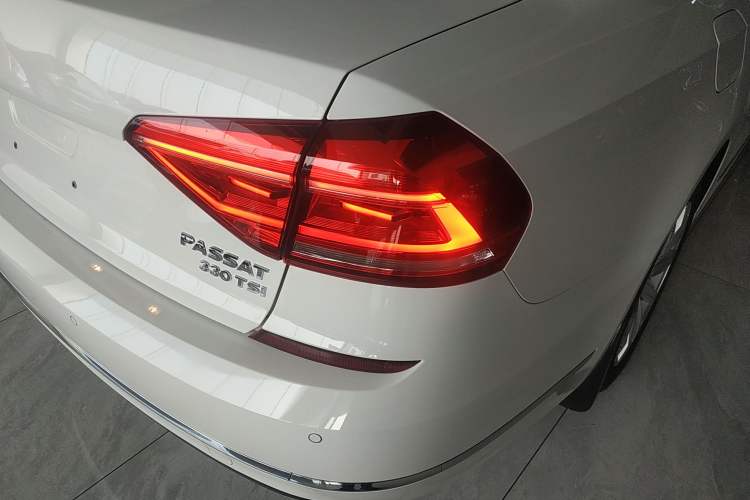 Used Volkswagen Passat 2017 330TSI DSG Luxury Edition