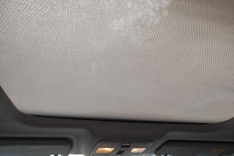 Used Suzuki Vitara 2016 1.4T Automatic 4x4 Flagship Model Headliner