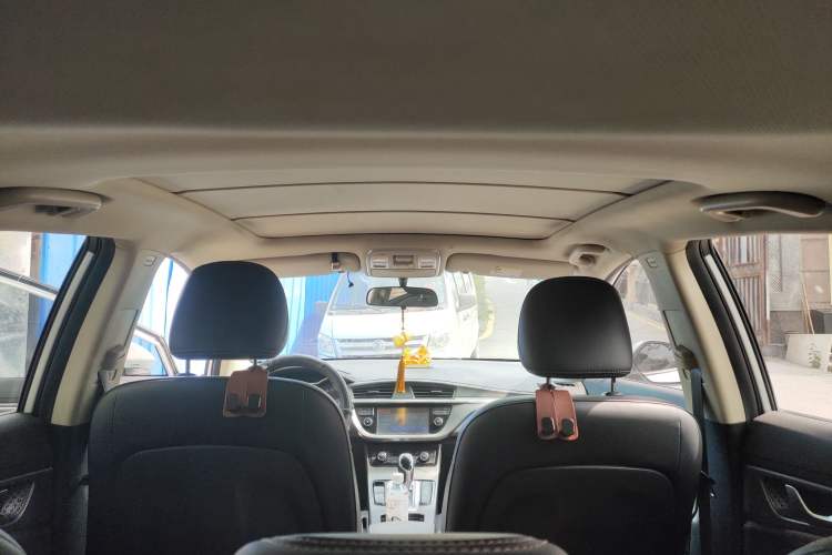 Used Geely Auto Emgrand GS 2016 Elegant Edition 1.3T Automatic ZhenShang Model Headliner