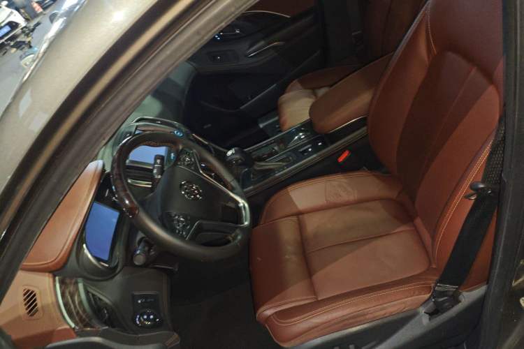 Used Buick LaCrosse 2013 2.4L SIDI Luxury Comfort Edition Left Front Seat