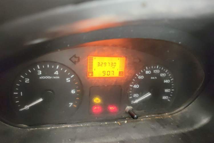 Used Wuling Rongguang 2011 1.2L Base Version Odometer Close Up